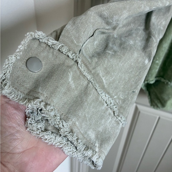 SHEIN Two-Tone Green Jean Jacket - Picture 2 of 6